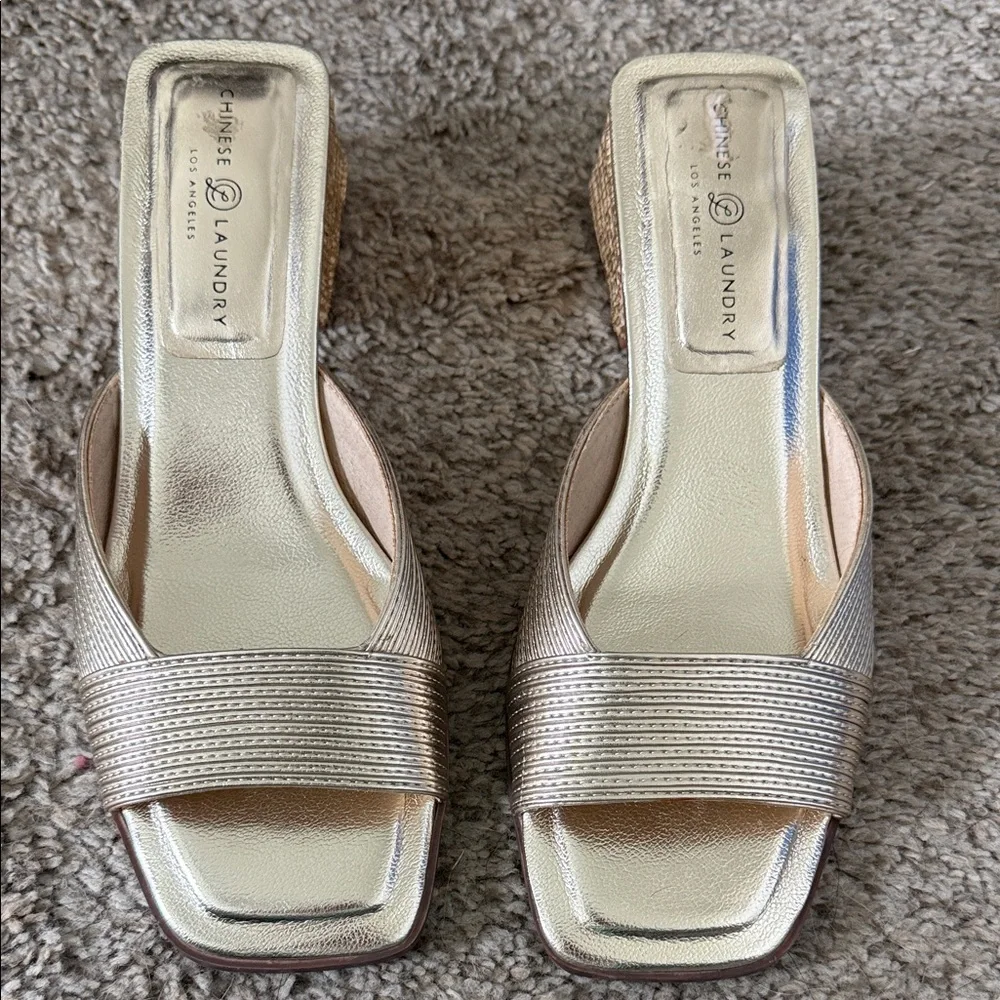 Chinese Laundry Metallic Gold Slide Mules - Picture 1 of 3